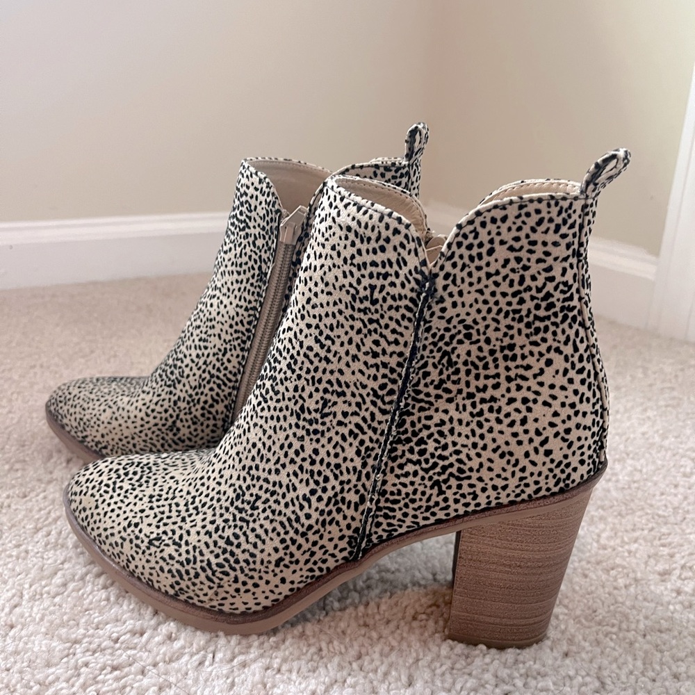 MIA heeled booties only worn a few times!